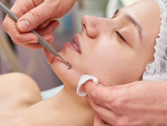 DEEP PORE CLEANSING FACIAL
